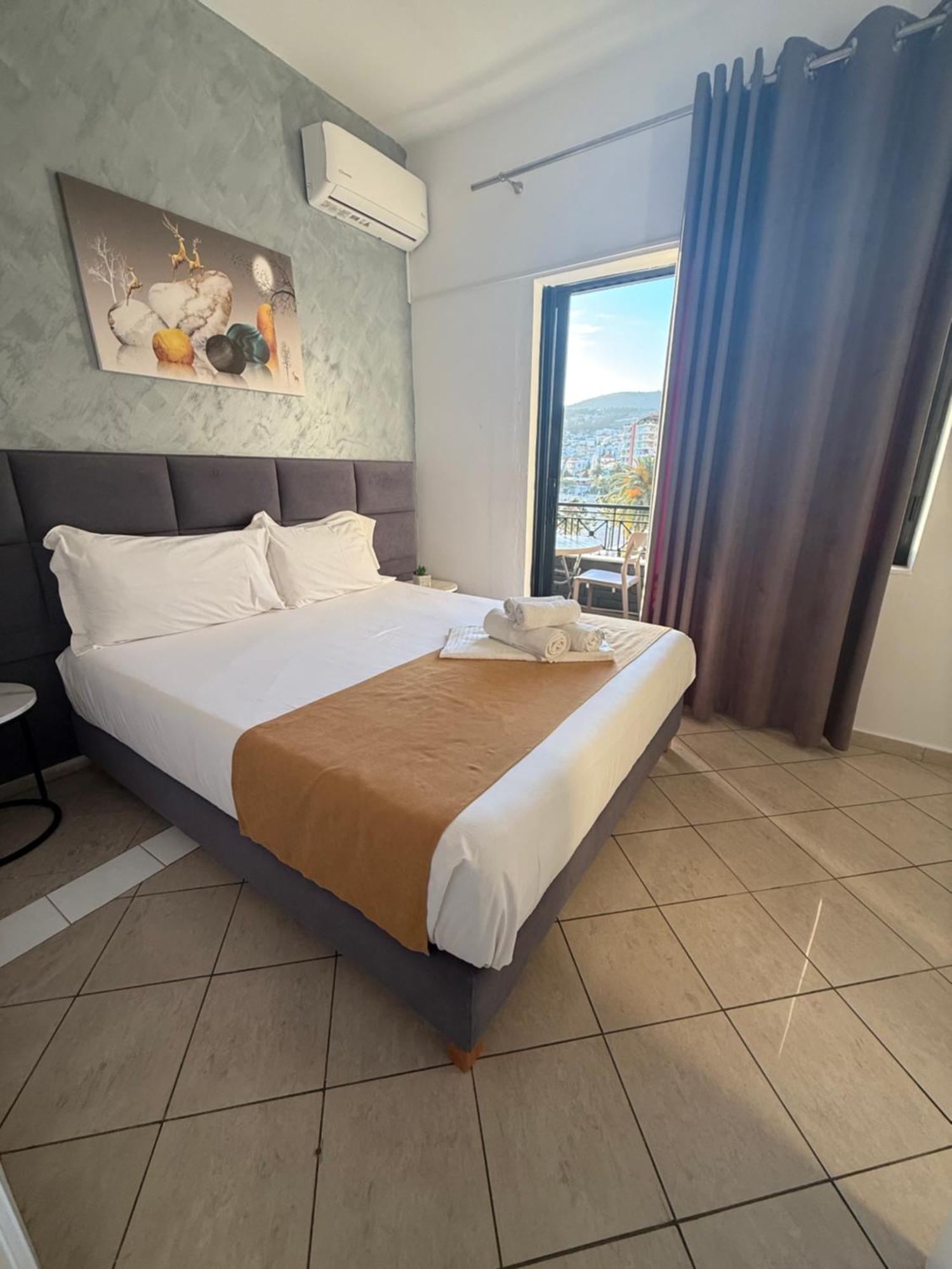 Hotel Summer Sarande Exterior photo